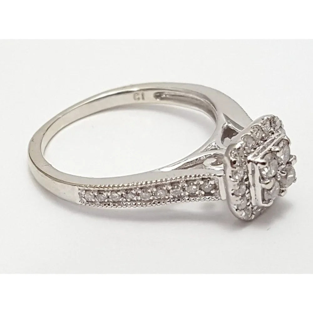 Beautiful 10K Karat Solid White Gold Designer Round Cut Diamond Engagement Ring